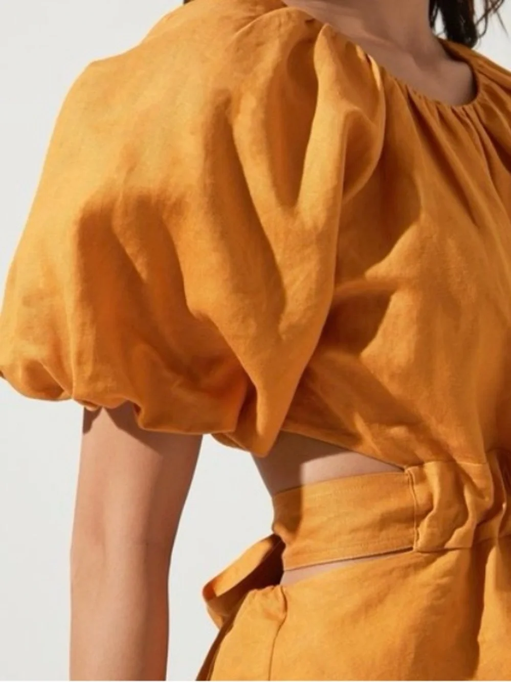 ‘ASTR the Label’ Elegant Yellow Puff-Sleeve Peplum Top - Women